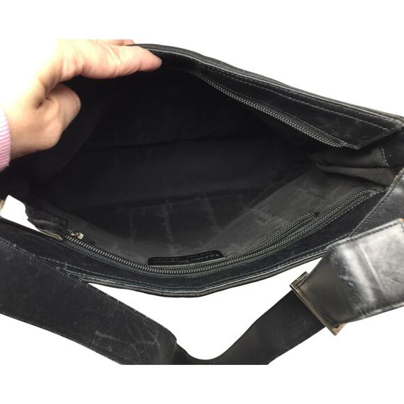 Salvatore Ferragamo Black Nylon Shoulder Bag - Picture 8 of 15